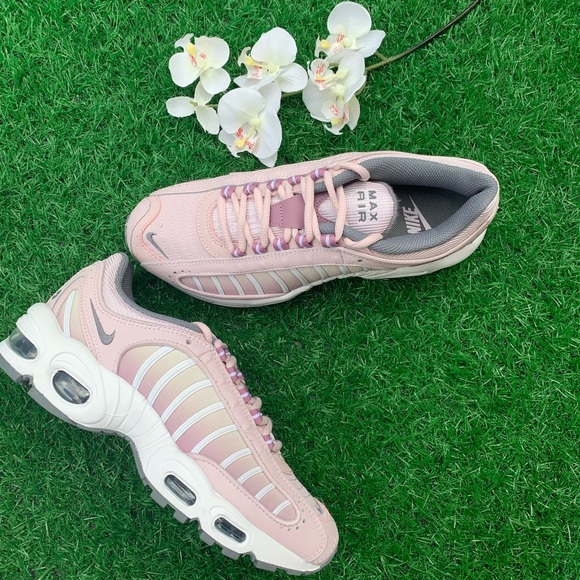 Nike Air Max Tailwind IV Women’s shoe - Picture 5 of 5
